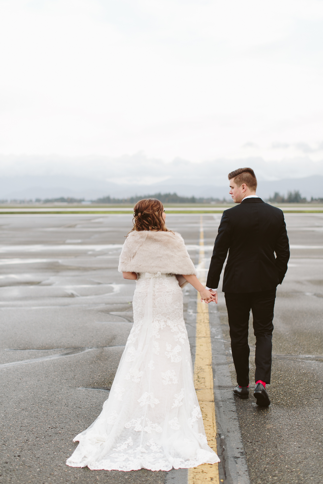 airplane-hangar-wedding-photos-0068