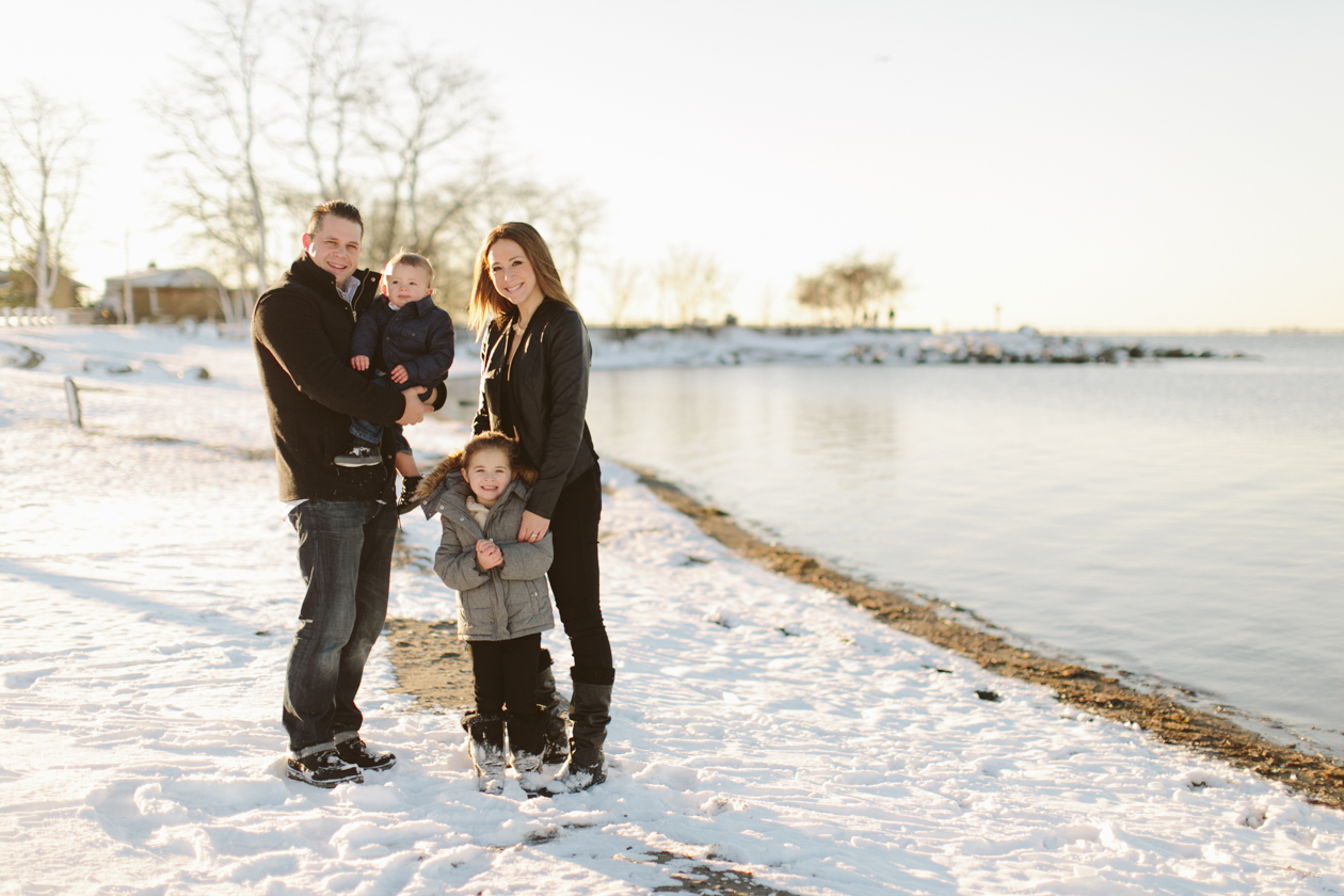winter snow family photos vancouver
