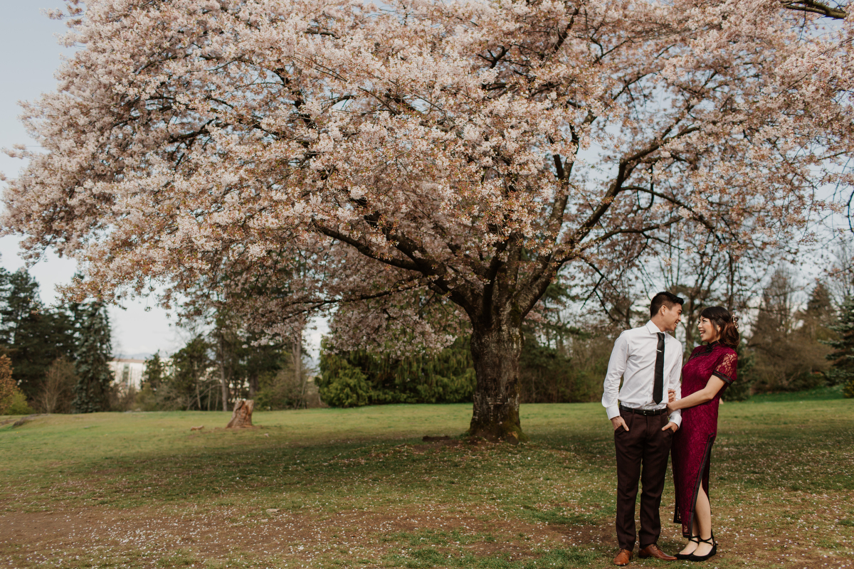 Vancouver Blossom Engagement Photos by Jamie Delaine